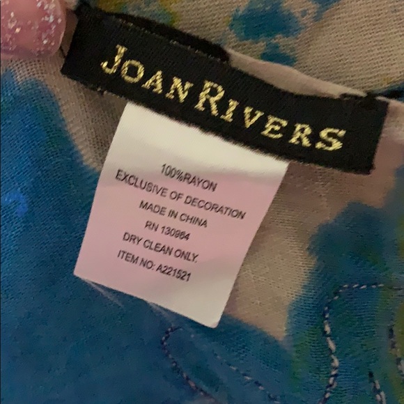 Joan Rivers Scarf - Picture 2 of 5